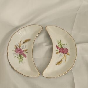 Chadwicks Cream and Pink Floral Crescent Decor